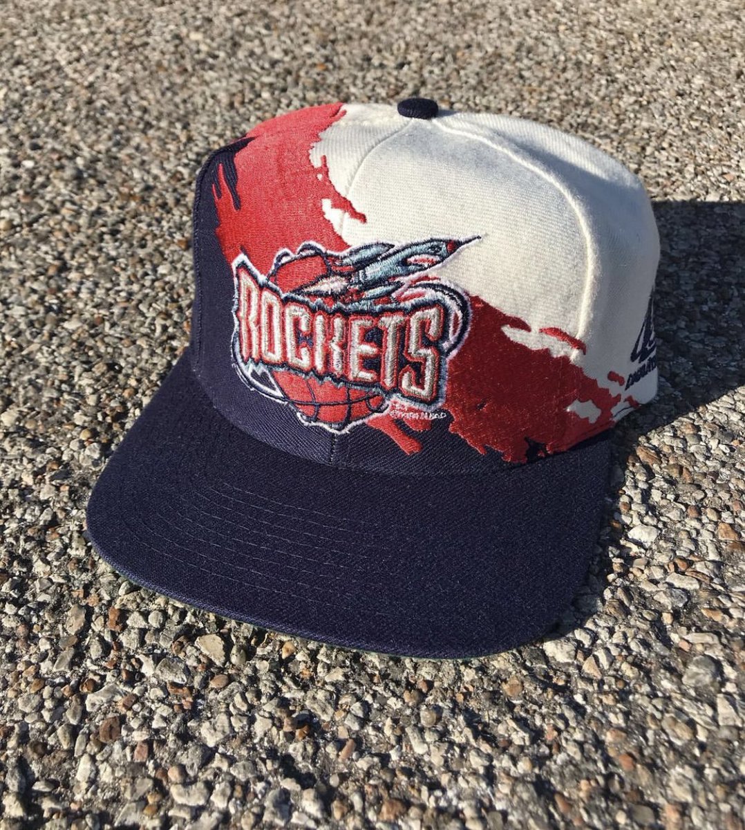 HoustonThreads9 tweet picture