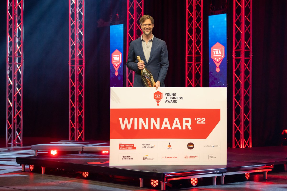 🏆 BOTS wint de Young Business Award! 🏆

Druk op de RT of like knop om Michiel Stokman &amp; het team van #BOTS te feliciteren! Lees meer over hun overwinning of kijk de finale aflevering terug via de onderstaande link.

youngbusinessaward.com/winnaar-young-…