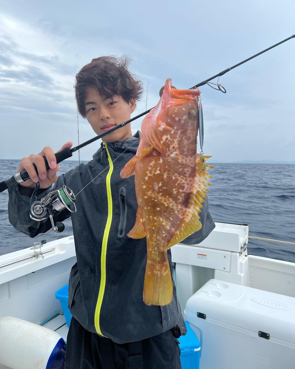 hit__life's tweet photo. 根魚に巨大アジ、真鯛も大漁でした🐟🎣
#長崎
#遊漁船
#ヒットライフ
#HITLIFE
#大村湾
#彼杵港
#西海
#五島列島
#釣り
#fishing
#釣り好きな人と繋がりたい
#オフショア
#slj
#タイラバ
#アコウ
#真鯛
#アジ
#アオナ
#オオモンハタ https://t.co/4LeiNHF1l4