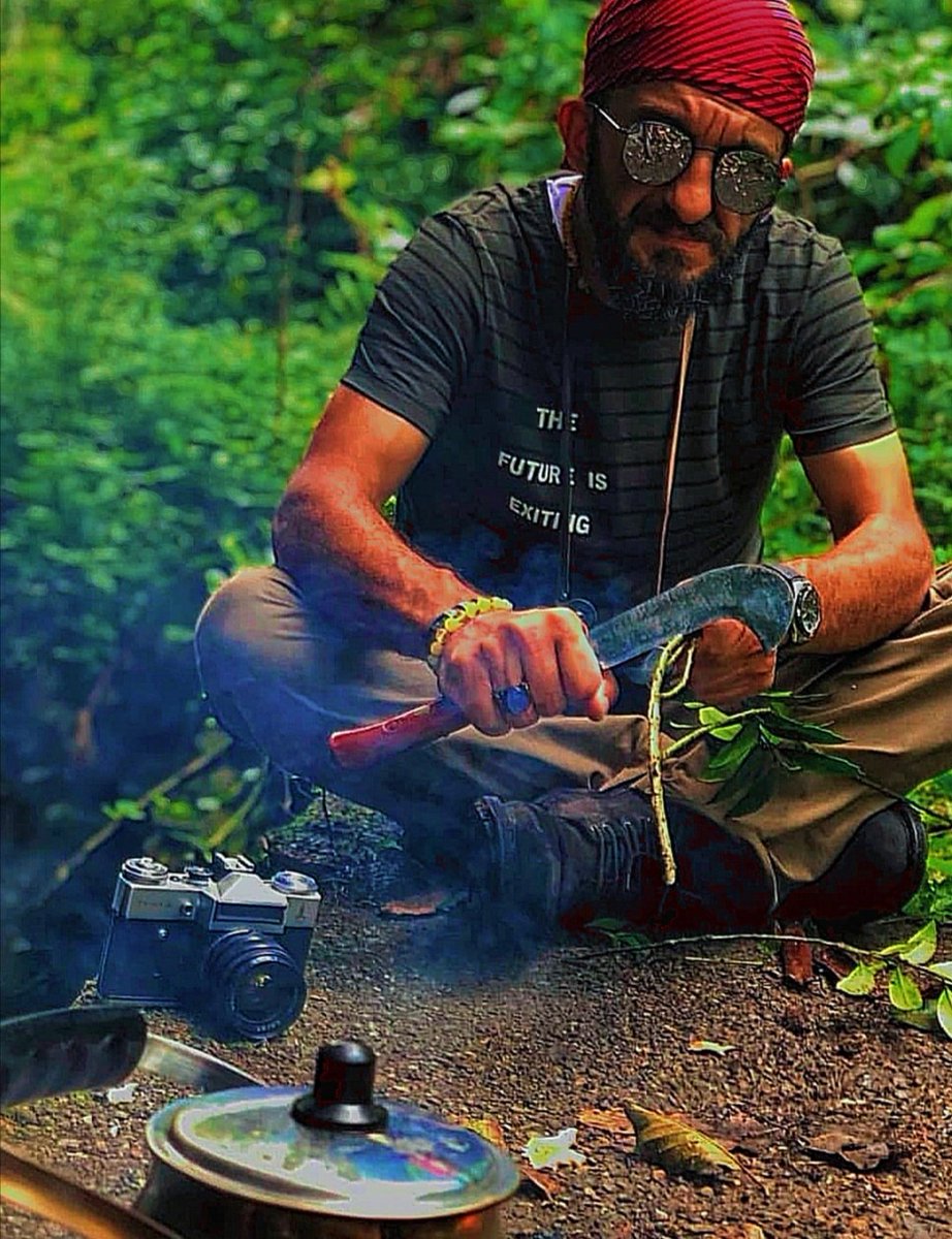 TuranOdemis's tweet photo. İç sesini dinlemeye yaklaş, başkasının gürültüsünde kaybolmaktan uzaklaş ☘️
#TeaTime
#nature
#Amazing
#çaykeyfi
#karadeniz
#rize https://t.co/agyig0A0Y6