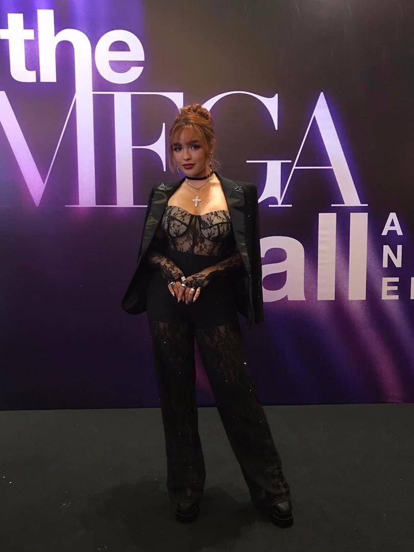spiralalicee's tweet photo. Ang perfect beh!!!! From head to toe!!!! 

BLYTHERocks MEGAGlam 

#TheMEGABallBlythe https://t.co/KVl7kWeU5c