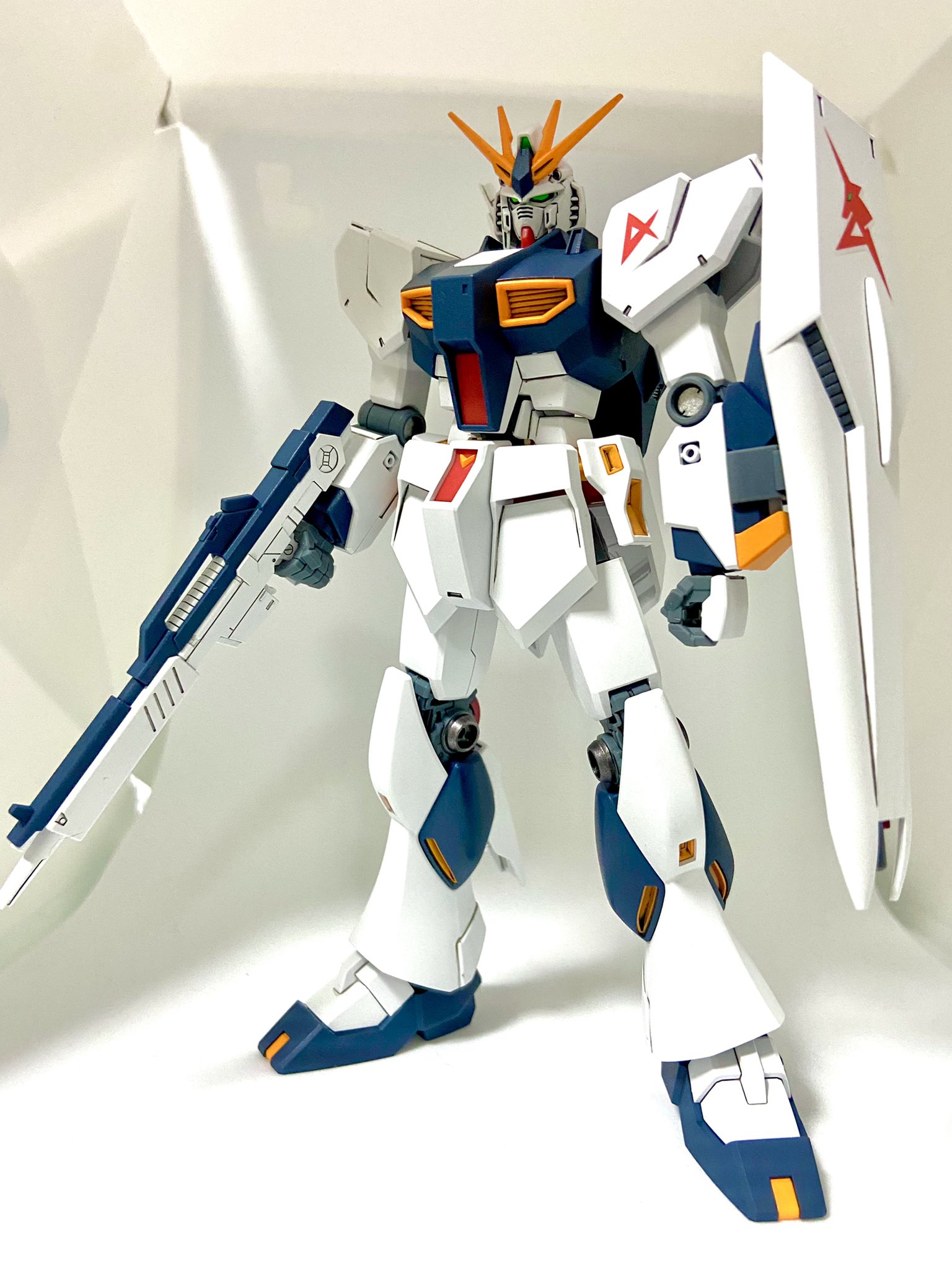 B Tree 素組みをしたegのnガンダムを部分塗装にスミ入れをしてつや消しでトップコートしました 素組みとの比較画像と以前作ったrgとの比較画像も載せときます ちょっと手を加えただけなのにカッコ良さが増し増し ガンプラ Nガンダム ガンプラ好きと