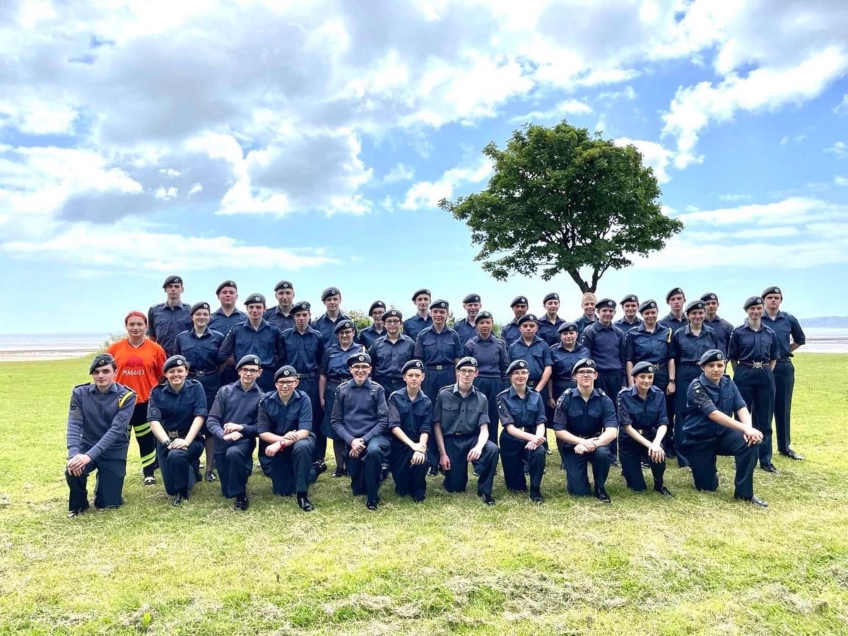 2475Sqn's tweet photo. Today saw 4 of our cadets and a member of staff have an early start and join several other Sqns across the Wing to support Swansea Half Marathon. I was so proud of all the Cadets, you were exemplary and I’m sure all the runners appreciated our cheering, singing and encouragement. https://t.co/396N9zlR29