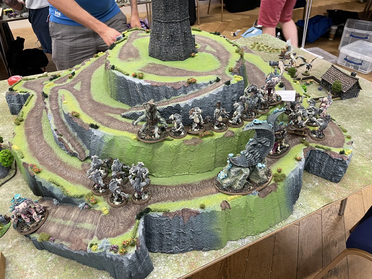 Last game of the day vs <a href="/EATBATS_Jon/">Jonathan Williams</a>  Stormcast vs Troggs is so much fun, all the terrain smashed to rubble 😂 #WWTwo #WarhammerCommunity #AoS
