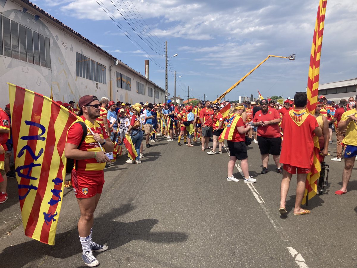 SebDuval's tweet image. Gros contingent de supporters perpignanais à Mont-de-Marsan pour le barrage d’accession au Top 14