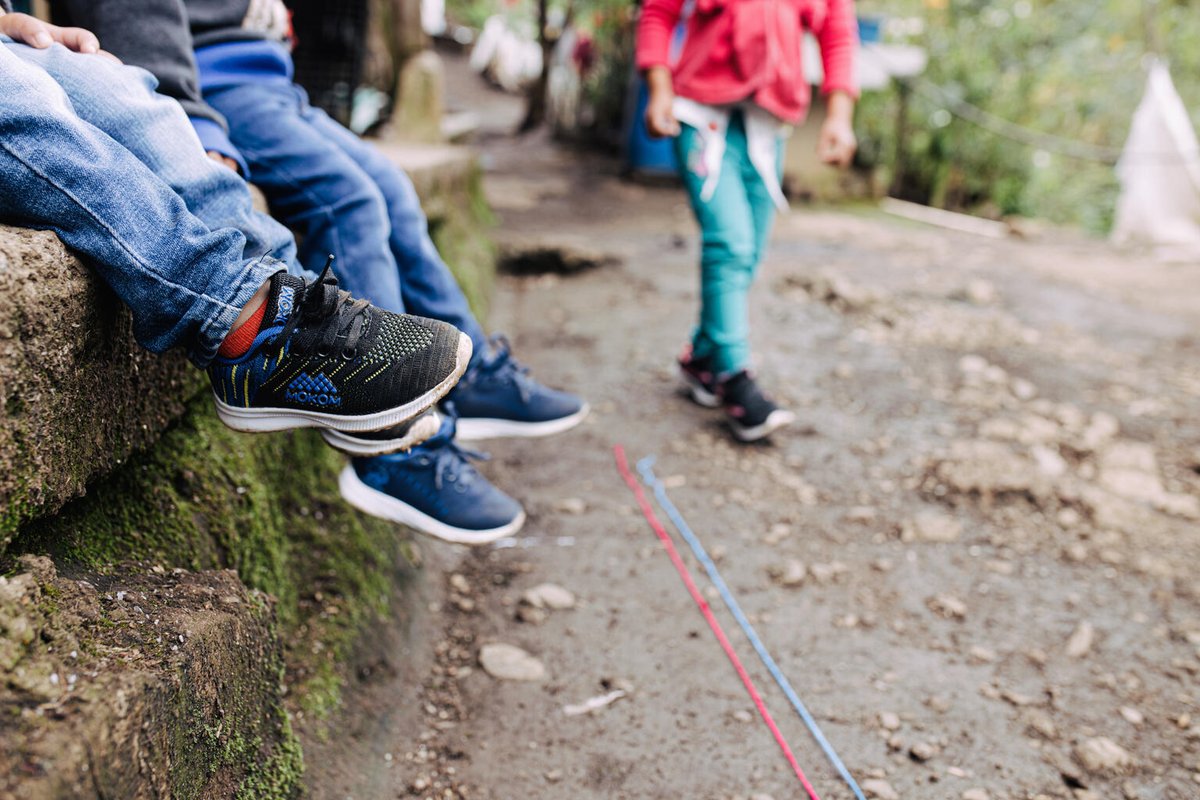 🧵En todo el mundo, más de 160 millones de niños y niñas  se encuentran en situación de #TrabajoInfantil.

Debido al aumento de la pobreza por la crisis de #COVID19 y, sin estrategias de mitigación, se estima que esta realidad podría aumentar en 8,9 millones para finales de 2022