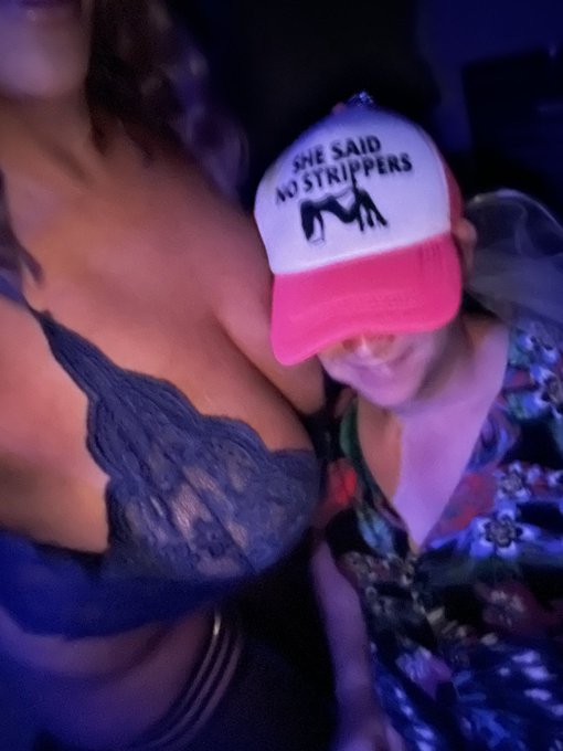 She said no strippers https://t.co/yf4sBrKEld