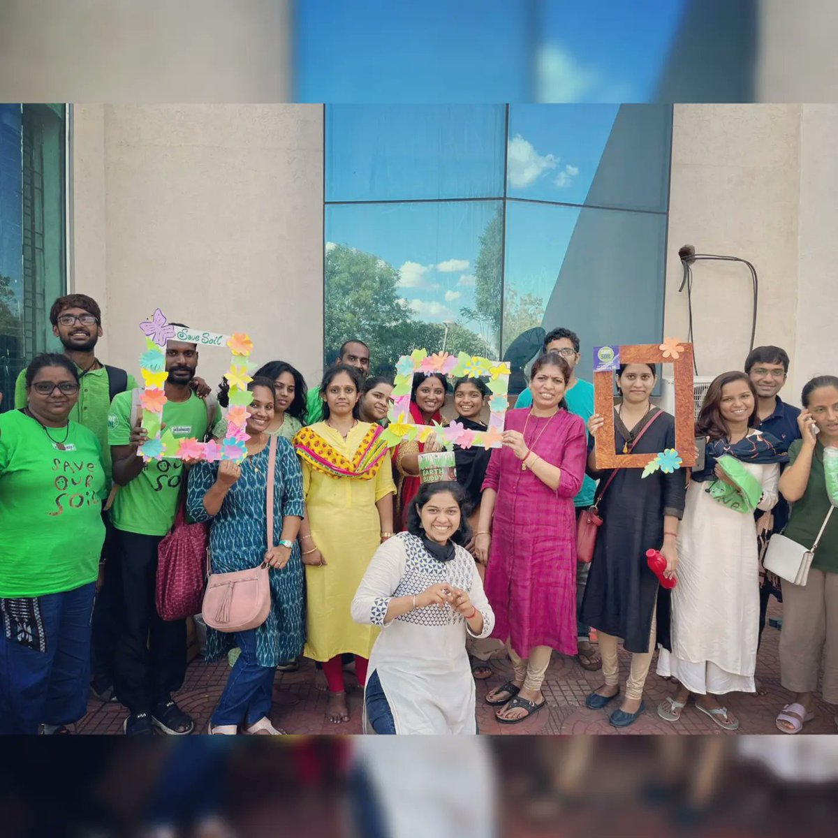 GShivani6's tweet photo. #SaveSoil 
#savesoilwave https://t.co/YBmGVQwgVt