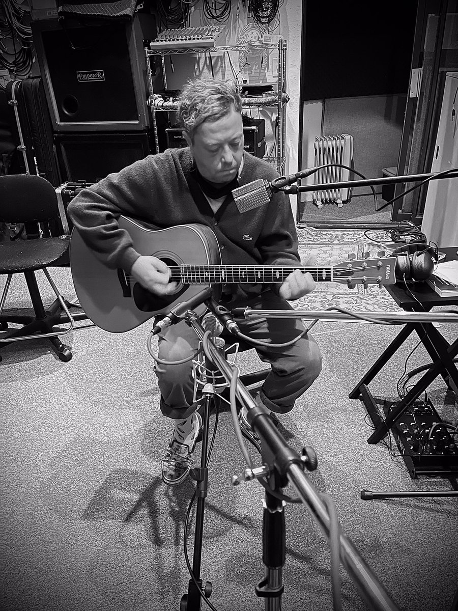 WitchApeAudio's tweet photo. Acoustic guitar and vocal recording with a four mic setup for a singer-song-writer @shawn_holley https://t.co/UwchenzoFk