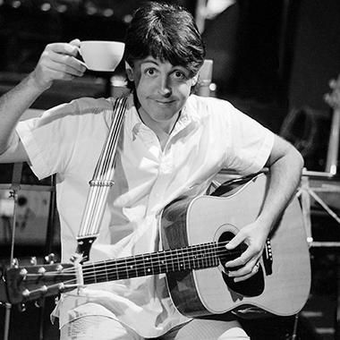 BeatlesArchive2's tweet photo. Paul McCartney via @titine_1968 
#HappyBirthdayPaulMcCartney https://t.co/G6GODM44up