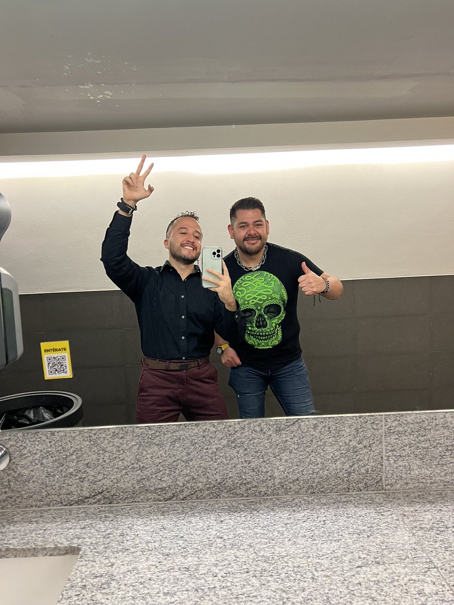 marvs1488's tweet photo. HOY ES UN GRAN DÍA PARA ESTAR ORGULLOSO DE TODO EL PROGRESO QUE HAS HECHO!!
#blessed🙏 #muitoobrigado #blesswdwiththebest #mexicoisalwaysagoodidea #almost34 #greattime #mexico https://t.co/KlqXNxyt41