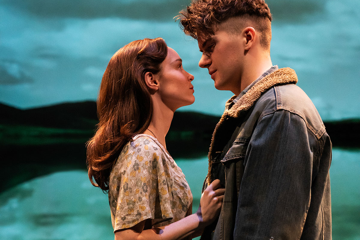 Sending all best wishes to the <a href="/DylanMusical/">Girl From The North Country UK</a> team for tonight's <a href="/TheTonyAwards/">The Tony Awards</a> 🤞

We can't wait to welcome the show to Birmingham in February 2023 atgtix.co/3O8ST4U