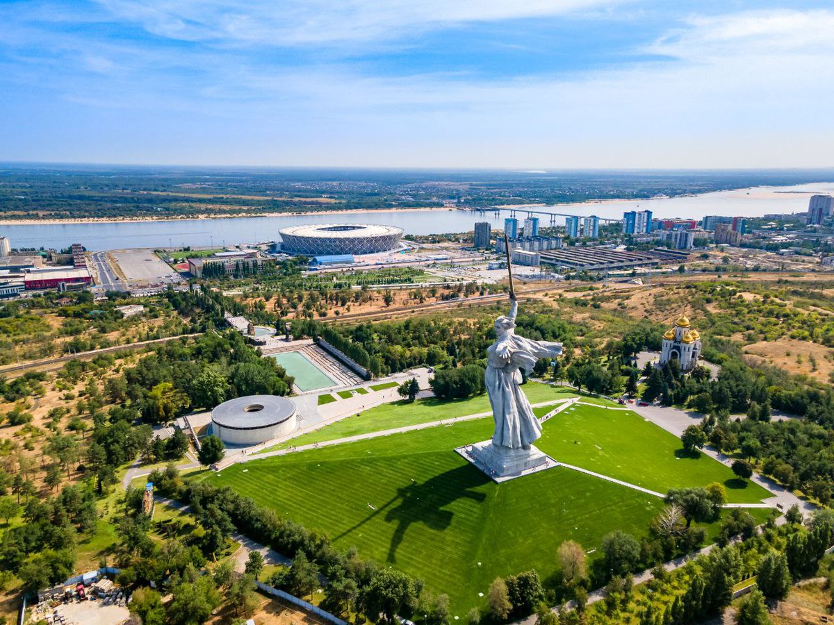 🇷🇺Em 12 de Junho a Rússia comemora o seu Dia Nacional! Hoje estamos especialmente conscientes da importância para o nosso país da unidade nacional. Feliz Dia da Rússia!🇷🇺
#DiadaRússia #RussiaDay2022 #RussiaDay #ДеньРоссии #ДеньРоссии2022