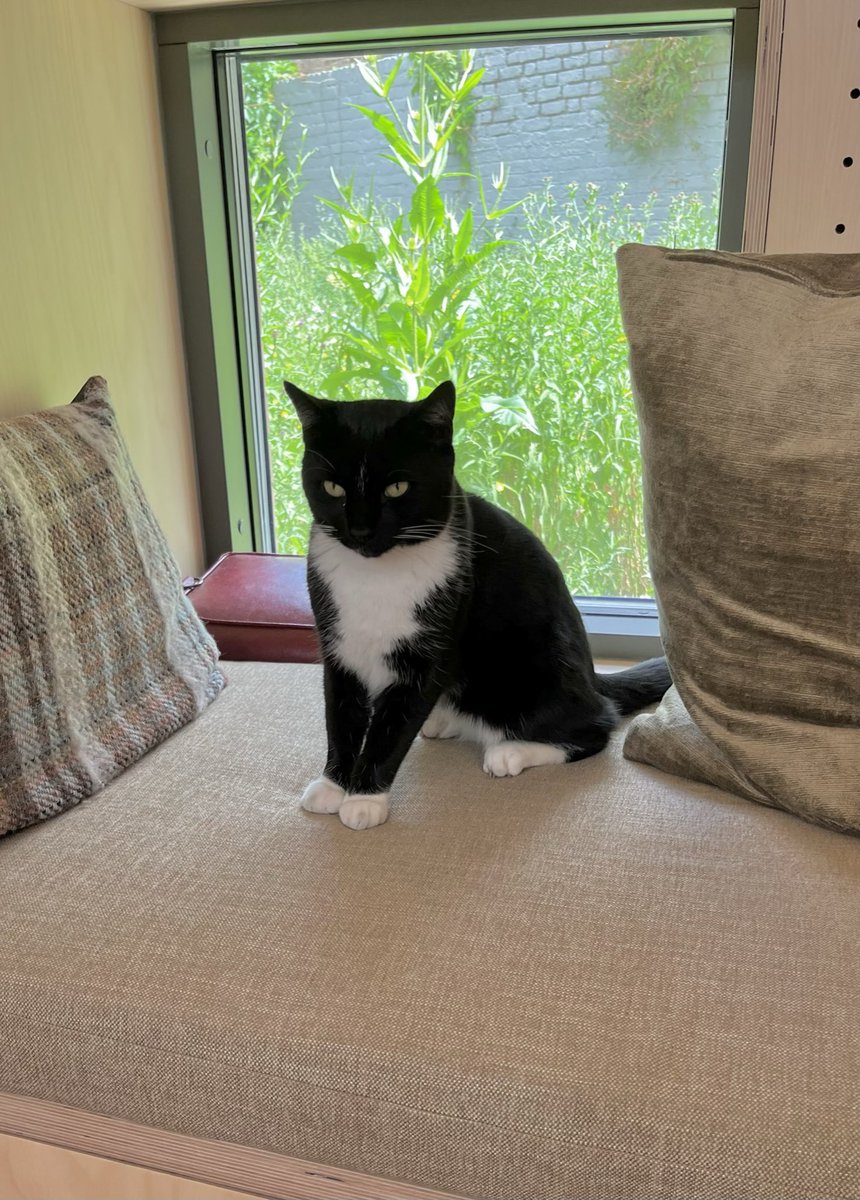 We had a visiting Friend at Meeting for worship this morning.