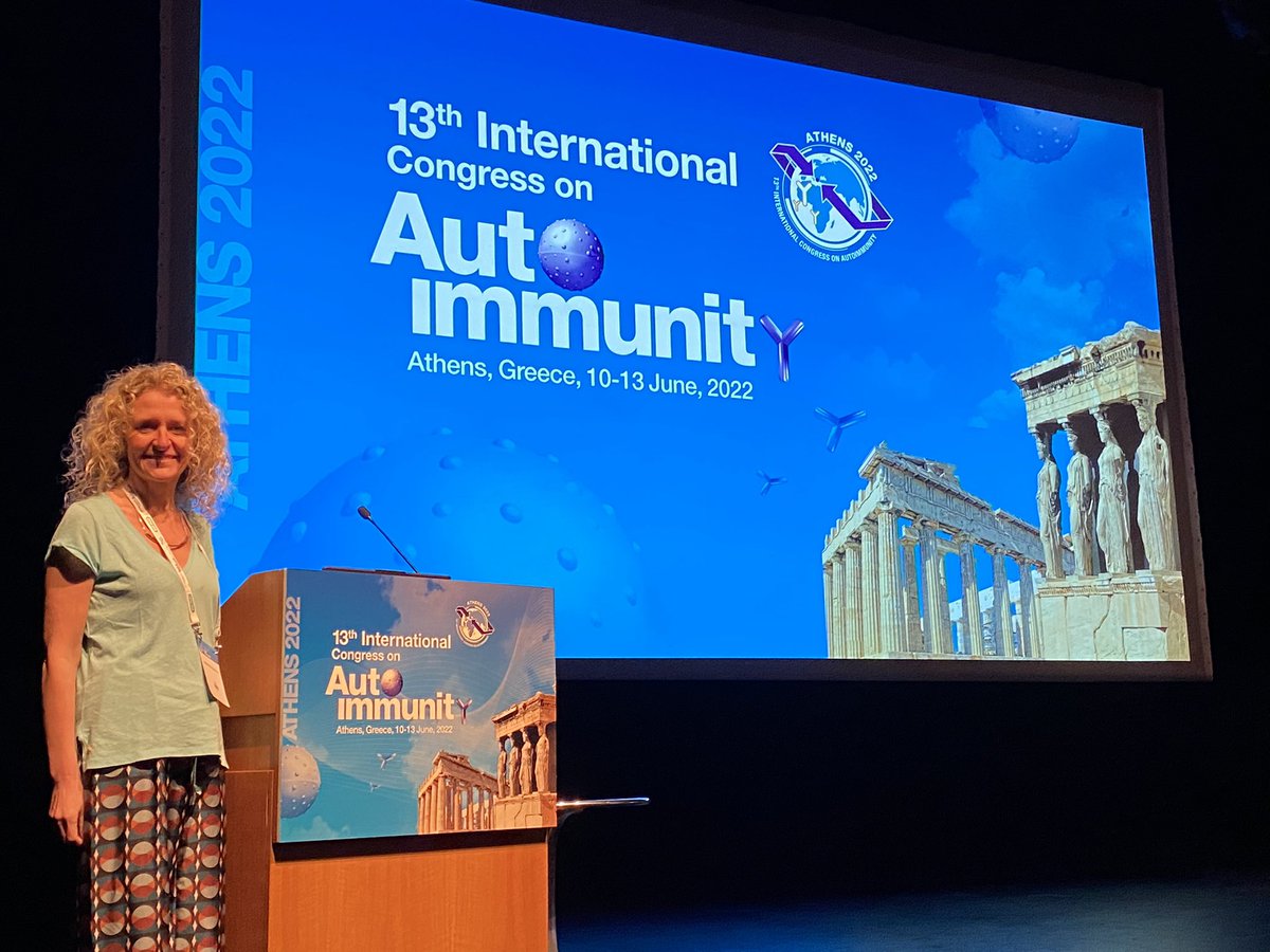 SavinoSciascia's tweet photo. Crosstalk between complement and vasculitis explained by @Roby13048499 #Autoimmunity2022 @autoimmunitymd #vasculitis https://t.co/lL3shHIIxq