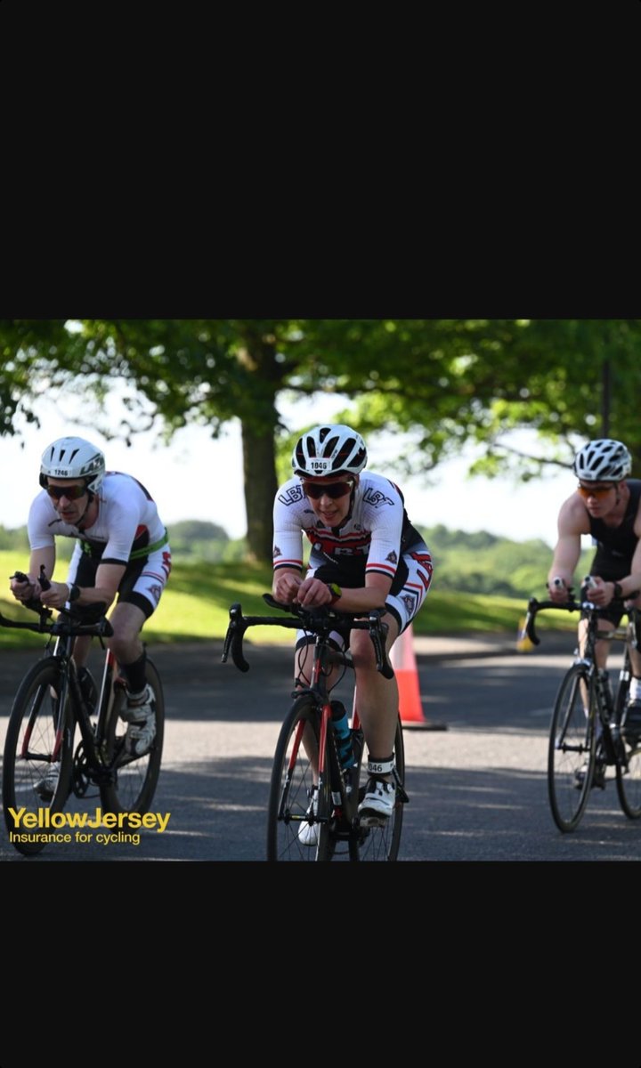When <a href="/Timmytondall/">Tōm Langdōn ™️</a> passes you on the bike <a href="/LBTClub/">Leeds & Bradford Tri</a> <a href="/BritTri/">British Triathlon</a> <a href="/YellowJerseyUK/">Yellow Jersey</a> #Leeds