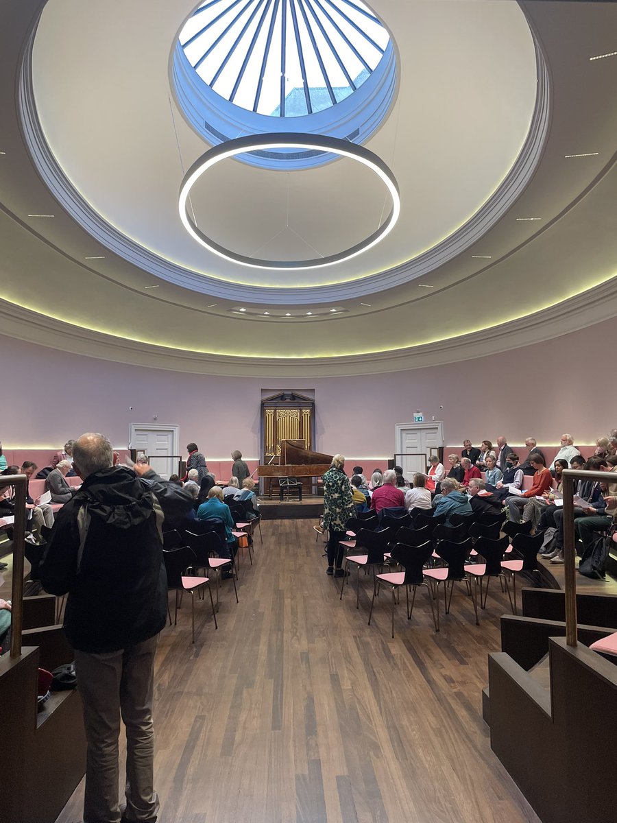 Thank you Edinburgh audience and <a href="/StCeciliasHall/">St Cecilia's Hall</a>. Lovely to be back #sypertconcerts