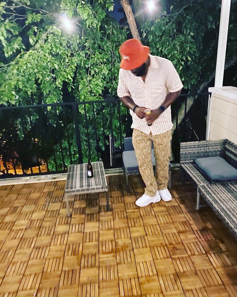 Wale_Based's tweet photo. Old fashioned 🥃 https://t.co/KvXXWIuynL
