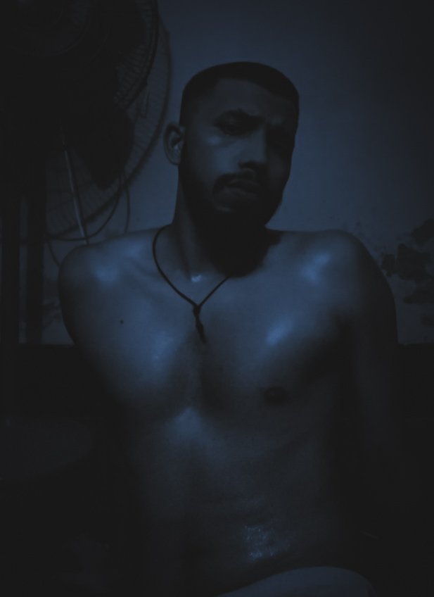 sayed_tlkdr's tweet photo. Sweats 😰😥
.
.
#menblogger #menstyle #menfashion #mensphysique #menlook #menhairstyle #menshair #beard #hotchocolate #hotmen #sexy #bdsm #black #picoftheday #mobilephotography #fitness #dhakadiaries @malemodelphotos @MaleModelPhoto https://t.co/tNxsiCVEPj