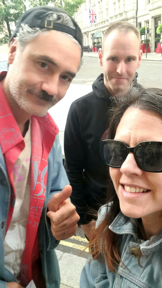 _Tanya_88's tweet photo. So this happened today..

#taikaWaititi #MarvelStudios #ThorLoverAndThunder https://t.co/HBHGAfIf0K