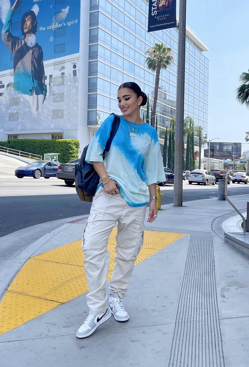 Got my head in the clouds ☁️💙