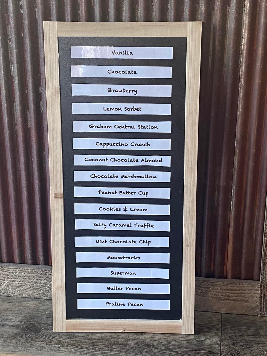Generoasta's tweet image. We are now open Sunday-Wednesday until 8:00pm &amp;amp; Thursday-Saturday until 10:00pm
Come out and try one of our current 16 flavors in a cup, cone or shake! 🍦🧋🍨 #generoasta #icecream