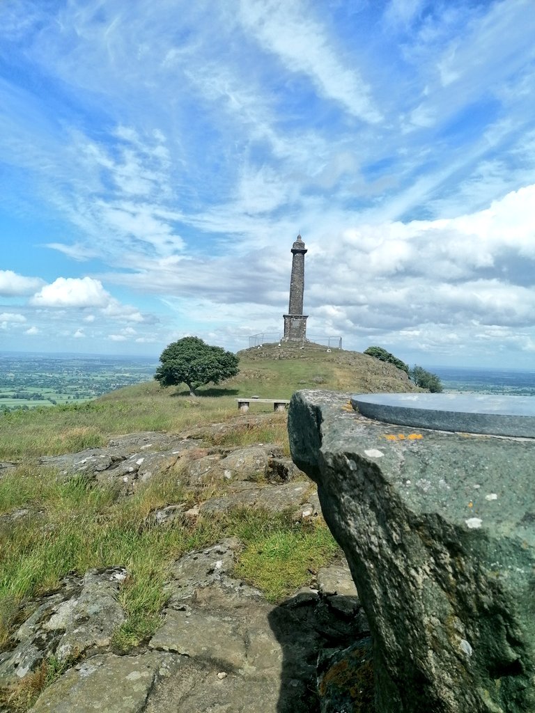 jeliz35's tweet photo. Stunning views on yesterday's hike around the Breidden hills, followed by a 60 mile club ride into Shropshire today. What weekends were made for 😍⛰️🚵♀️
#hilltops #breidden #greatoutdoors https://t.co/VjG8ZOFc2N