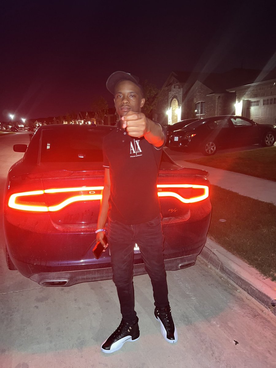 bigguccicarl's tweet photo. I’m slimy as it get king 🐍 bihh I play for keeps 🗣 https://t.co/9BSoASXq7N