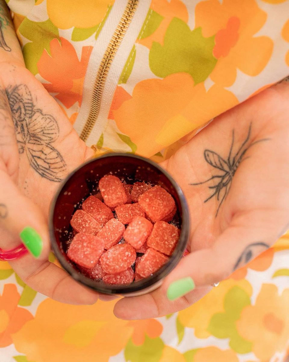We LOVE seeing what type of content our customers create. These stunning photographs were taken by be.photography.collective of the lovely spectra_barbie. Have you tried these gummies? They taste even better than they look! 

Shop the link in our bio today!