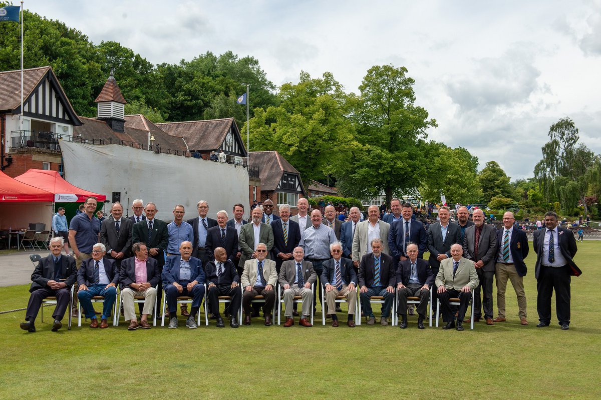 Well how many would give their right arm to spend a day with your Heros. So many of the players before me have been so kind to me in my progression. I hope I am paying that back. Legends to me in every way. Past players day Awsum