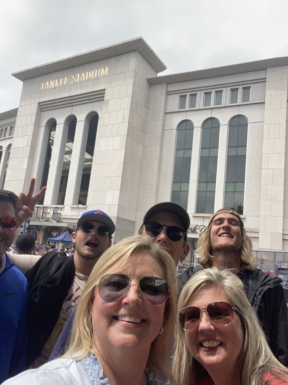 mofthree's tweet image. #RepBX