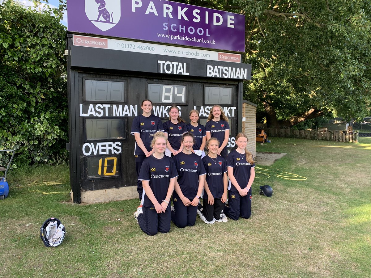 Cricket fireworks at New Road - well done girls Semi Finals awaits 🏏😄
#nationalcup #girlscricket