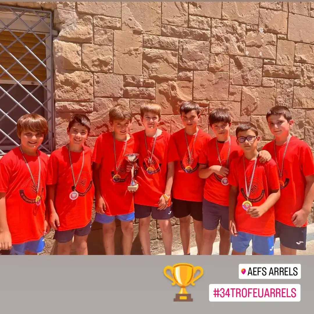 🔥🏆 Èxit d'un esperat (i calurós) #34TrofeuArrels 😍 De dimecres a diumenge hem gaudit de 40 partits de futbol sala de totes les categories i exhibicions de patinatge artístic, zumba, gimnàstica rítmica i voleibol, activitats que també ofereix l'#AEFSArrels.