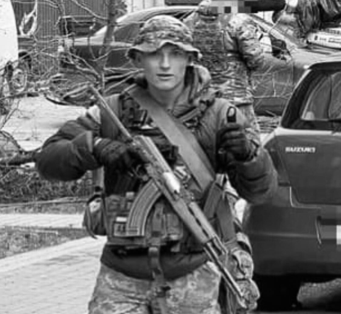 KyivIndependent's tweet photo. ⚡️ Former British soldier killed in action in Sievierodonetsk. 

Jordan Gatley, who fought for Ukraine after leaving the British army in March, was shot on the front line while defending Sievierodonetsk.

📸: Dean Gatley / Facebook https://t.co/xOUfwDjiz6