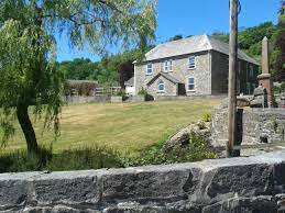 mbwales's tweet image. Sannan Court Holidays are five self-catering apartments set in a country house in the picturesque village of Llanfynydd, just 5 miles from #Brechfa 

mbwales.com/listings/sanna…

#mtb #mountainbiking #selfcatering #accommodation #visitwales