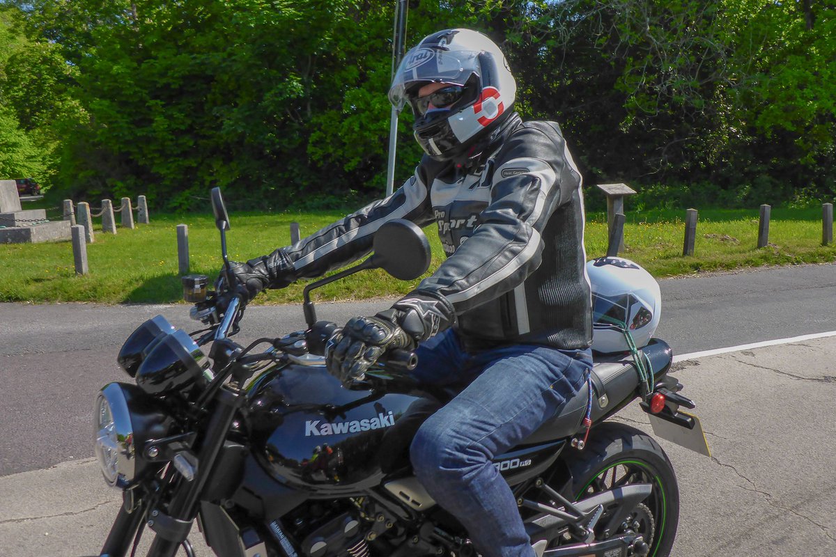 UnitySupport's tweet photo. #unitysupportriders were out on 08th May supporting the #kidneyfundraisingconvoy ride in Dorset from #sammymillermuseum to #HenstridgeAirfield. It was a great honour to support this event in memory of Spencer.#renalcare #royalbournemouthhospital 
#Volunteers #BOURNEMOUTHKAWASAKI https://t.co/dk5e9OKMQy