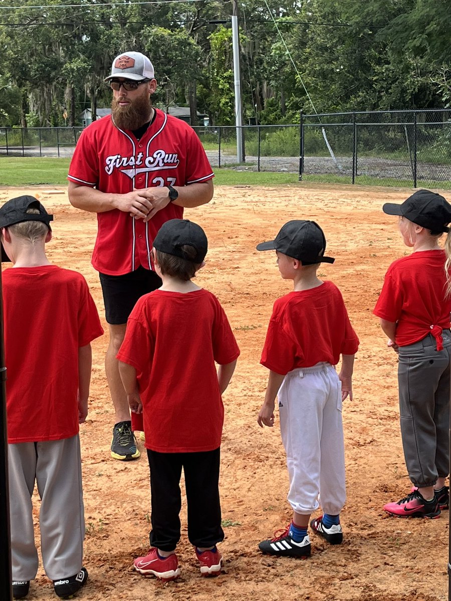 The1stRun's tweet photo. Another great camp in the books in Orlando on #PlayBallWeekend next stop Jacksonville @PlayBall https://t.co/hBn5Aslbne