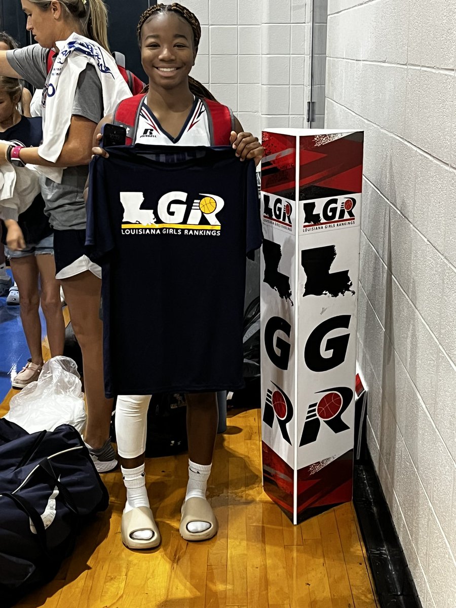 LBR_Basketball's tweet photo. 🏆 Governor’s Games Standout 🏆

⛹️‍♀️ Larasia Clark
🏫 TCHS
🎓 2023

📝 A true Pg controlled the game on both ends of the floor while contributing 11pts!
#GovernorsGames https://t.co/OIGNALNwvn