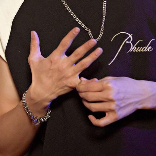 junscum's tweet photo. he's taking off his jewelry so he can fist you just right https://t.co/nLUyODbgID