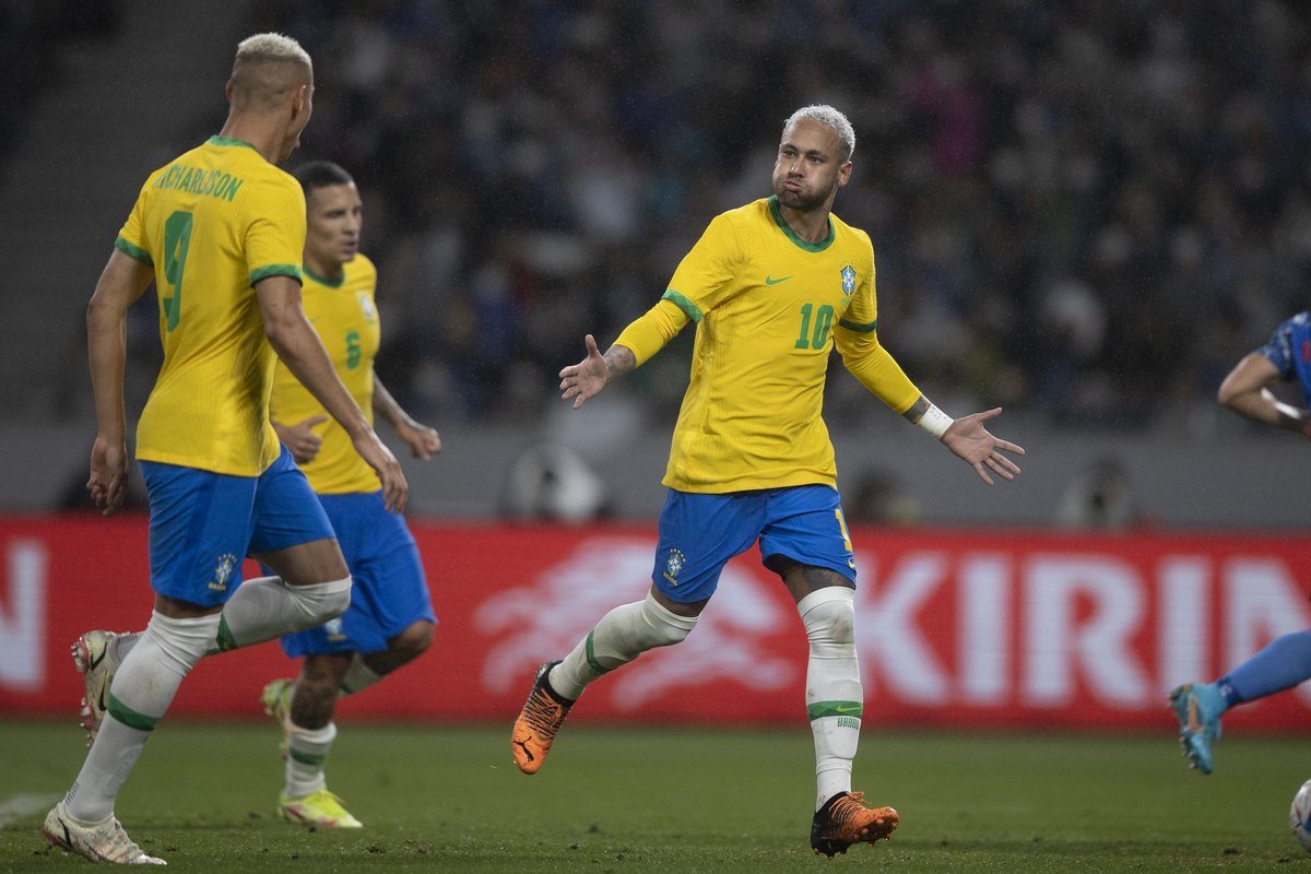 geglobo's tweet photo. 🇧🇷🇧🇷🇧🇷

Técnico da Espanha coloca Brasil e Argentina como as maiores favoritas para a Copa do Mundo.

➡️ https://t.co/xwLVAbmemn https://t.co/XTJlvJMwxM