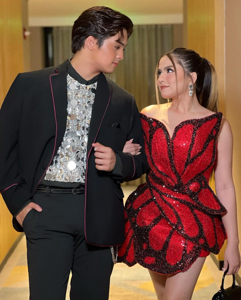 whatever9ofc's tweet photo. Let’s have a very late attendance check.

Who are still awake and tweeting with us? Let’s go for the win this time.

Kindly reply “kdlex expensive couple” as many as you can along with our tags.

KDLEX ELEGANT MEGA DATE

#TheMEGABallAlexa
#TheMEGABallKD https://t.co/HEwLhC81pm