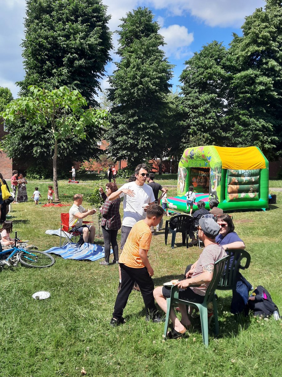sfajanathomas's tweet photo. I spent a lovely afternoon with residents on Yorkshire Grove estate in my ward, having community lunch and exciting conversations on plans to restart the TRA. Thanks to @hackneycouncil for supporting the event and  to Made in Hackney Kitchen for the delicious food @stokeylabour https://t.co/9Dj3J0t8ZQ