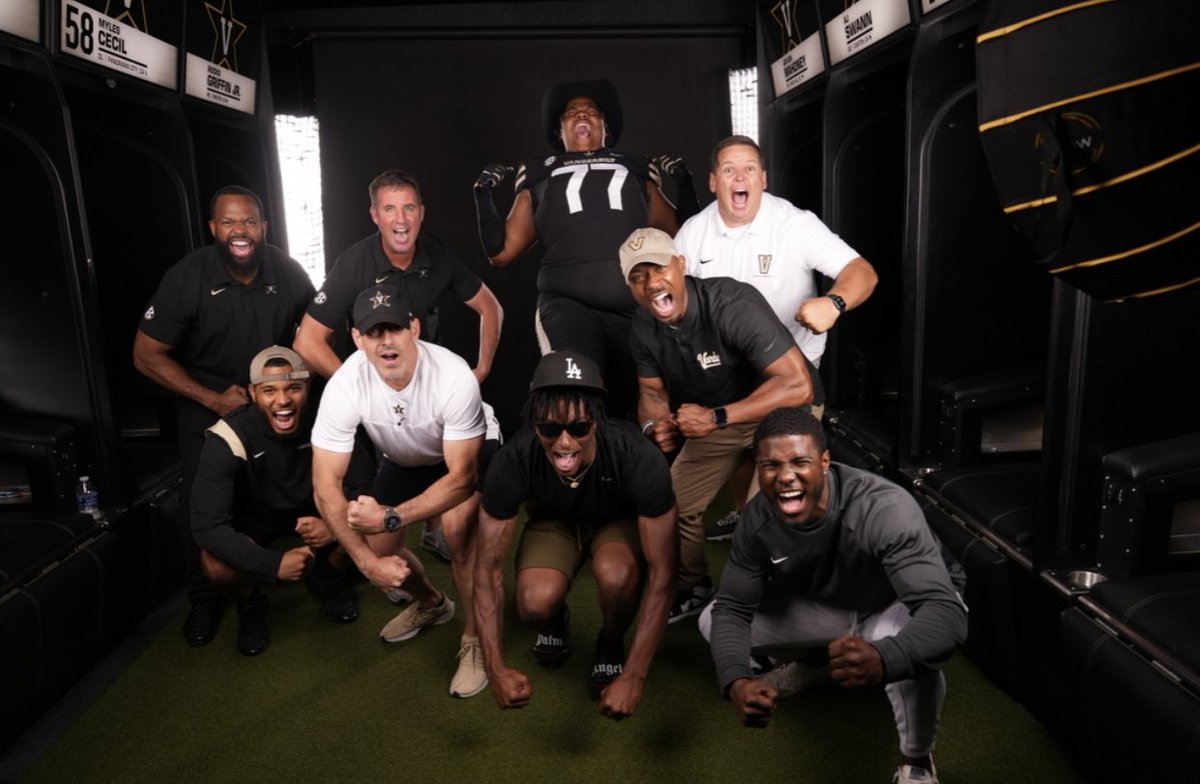 Great weekend here in Nashville thank you <a href="/VandyFootball/">#15 Vanderbilt Football</a> for hosting a great official <a href="/CoachBlaz/">AJ Blazek</a> <a href="/Coach_Lea/">Clark Lea</a> #GoldStandard23 #AnchorDown