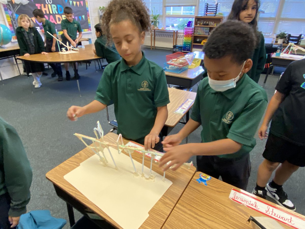 spsdfw's tweet photo. School might be out for the summer, but we love to look back! 3rd grade spent time in science and math building marble racers. Their creations were pretty awesome! #spccs #catholicclassical #mathandscience #teamwork #faithwisdomvirtue https://t.co/7rXH6x12xc