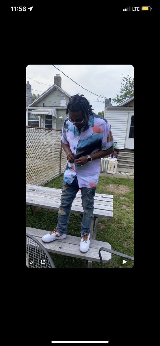 tray_jax's tweet photo. I was the strip club manager lastnight 💰🕺🏾🤣 https://t.co/U6QDYYCnEw