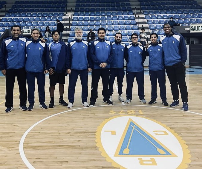jlpichel's tweet photo. Termina el stage en el Club Regatas Lima, en Perú 🇵🇪. Una semana de capacitación para coaches y sesiones de entreno. Sincero agradecimiento a los responsables del club, especialmente a Lin Arrocha y al profesor Carlos Zanelatto por la invitación. Gran experiencia!! 😊🏀🌎 https://t.co/ttCR8D1mmi