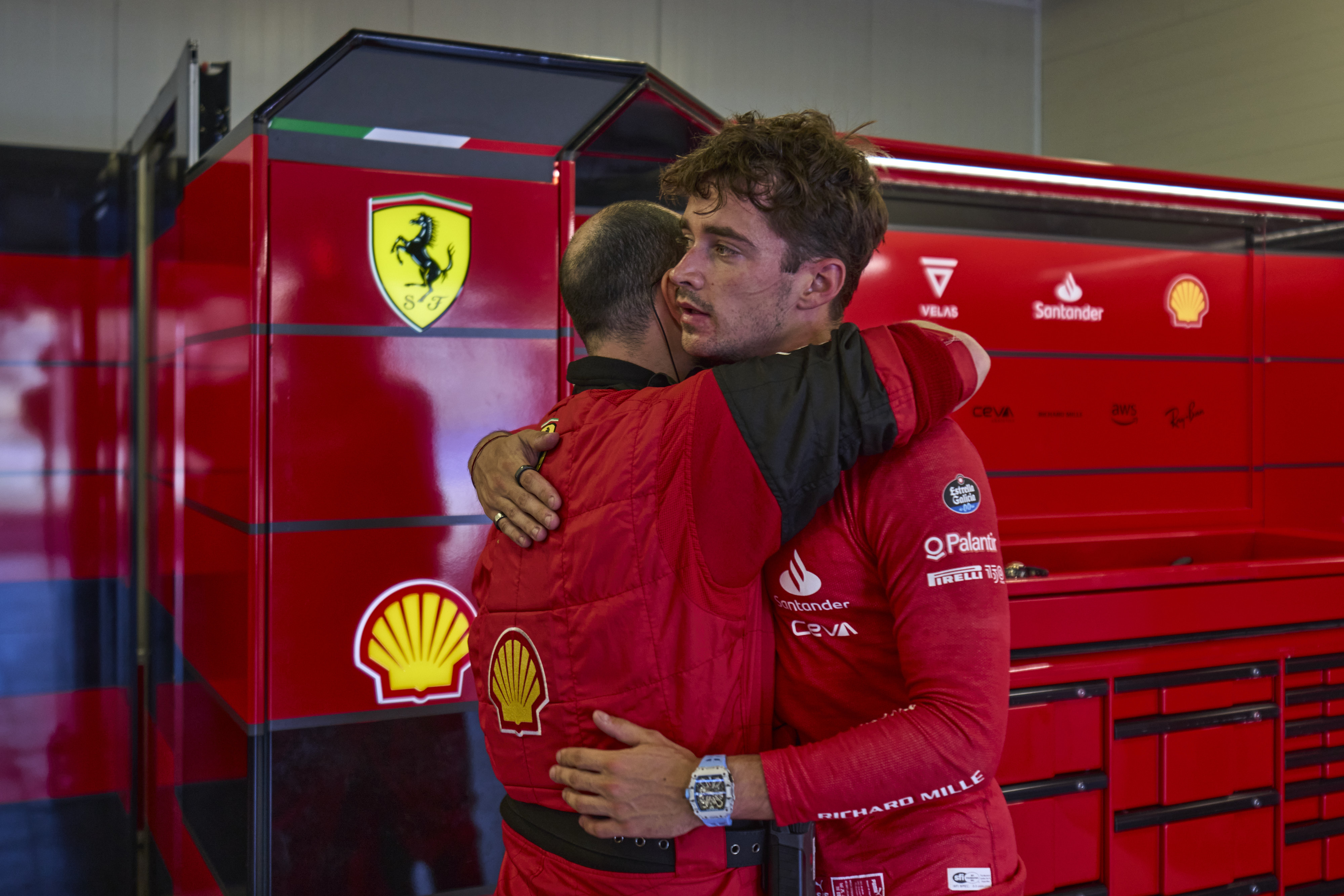 Charles Leclerc Crashes Baku