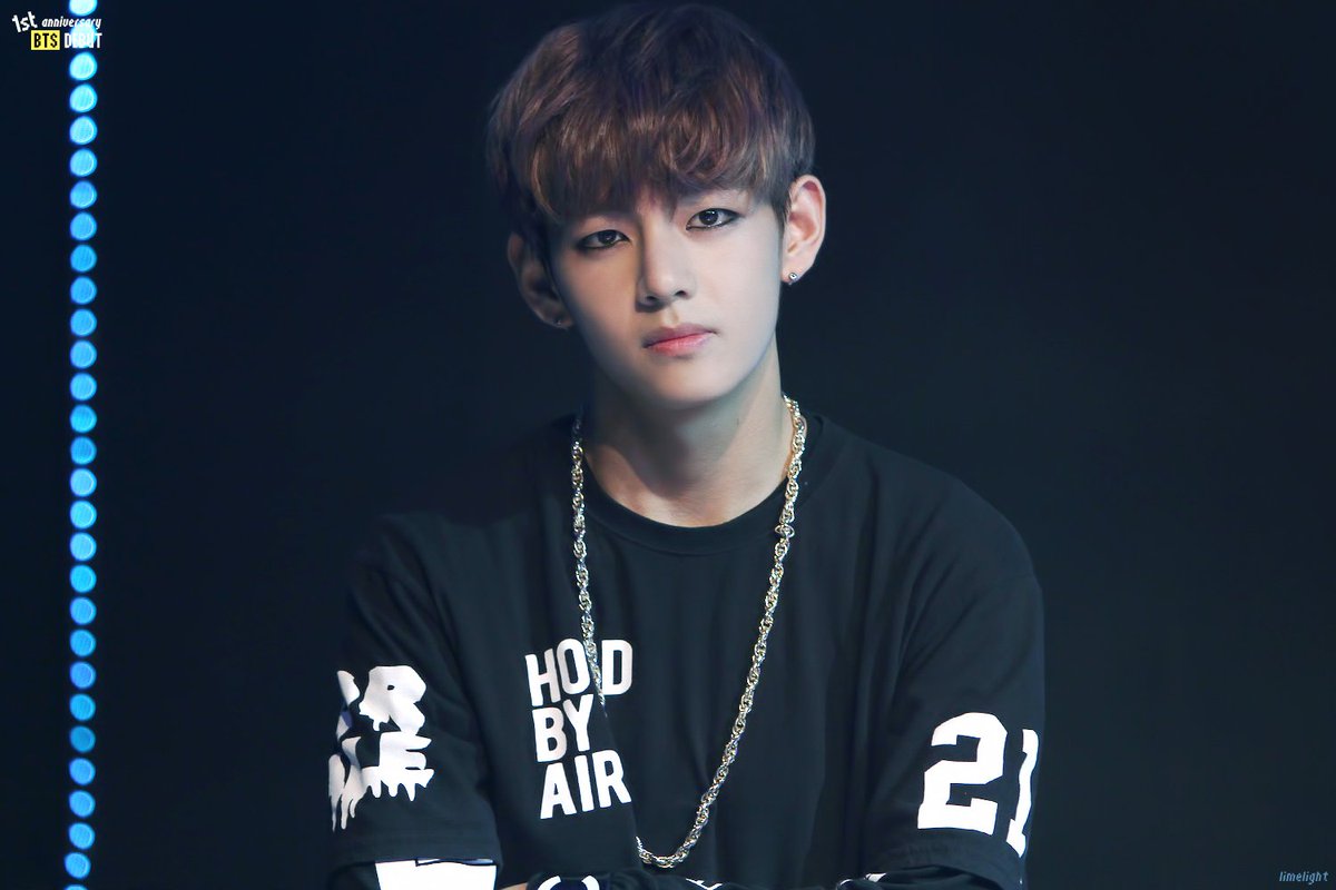 limelight_v's tweet photo. 💜0613💜을 기념하는 n번째 재탕😅💦 https://t.co/qUMr7XiRWC