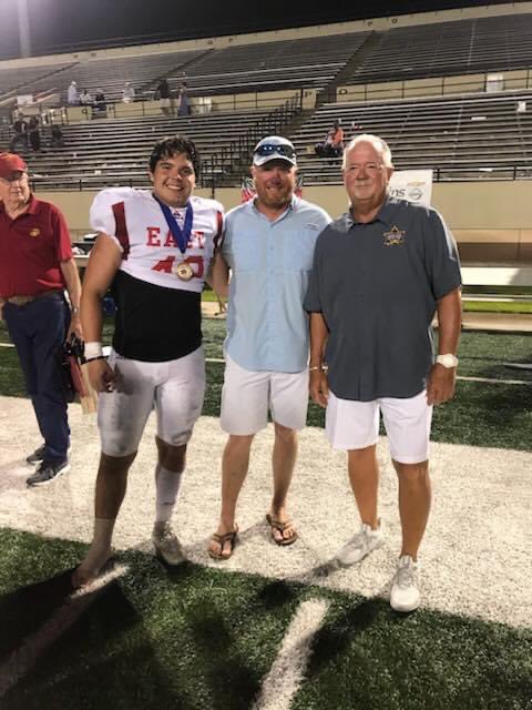 hullygully06's tweet photo. Great tradition @BayouBowlGHFCA!! Preciate all you guys do for these young men!! HeadHunter family is 3-0 over the years!! @race_moser @jlovie54 @joshwright_25 https://t.co/F00x6Jfacf
