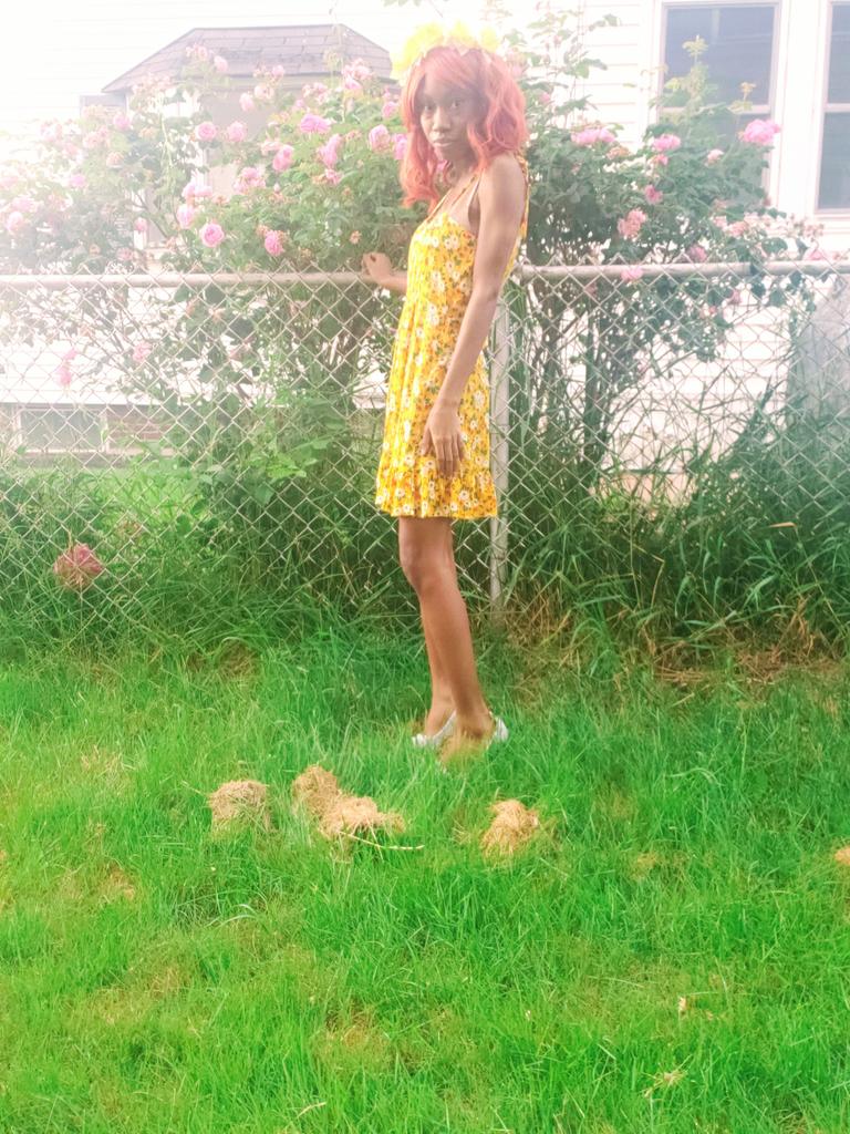 sakurarosegamer's tweet photo. ๐๐
#simscosplay #sims2cosplay #pleasantfamily #cosplay #sims2 https://t.co/GRcCuLfexM